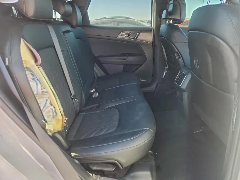 2025 KIA SPORTAGE X-PRO  