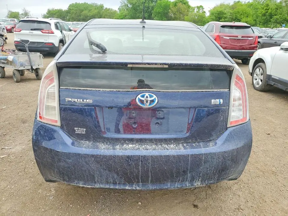 2014 TOYOTA PRIUS THREE  
