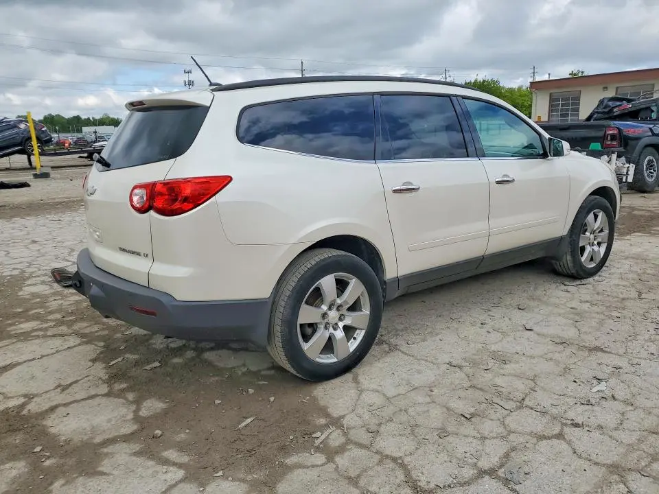 2012 CHEVROLET TRAVERSE LT  