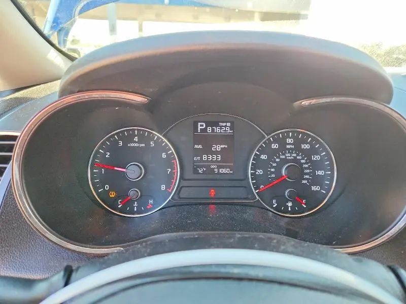 2017 KIA FORTE LX  