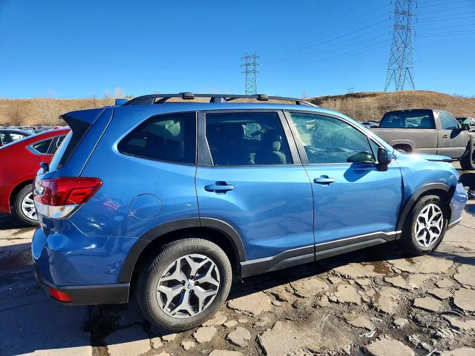 2021 SUBARU FORESTER PREMIUM  