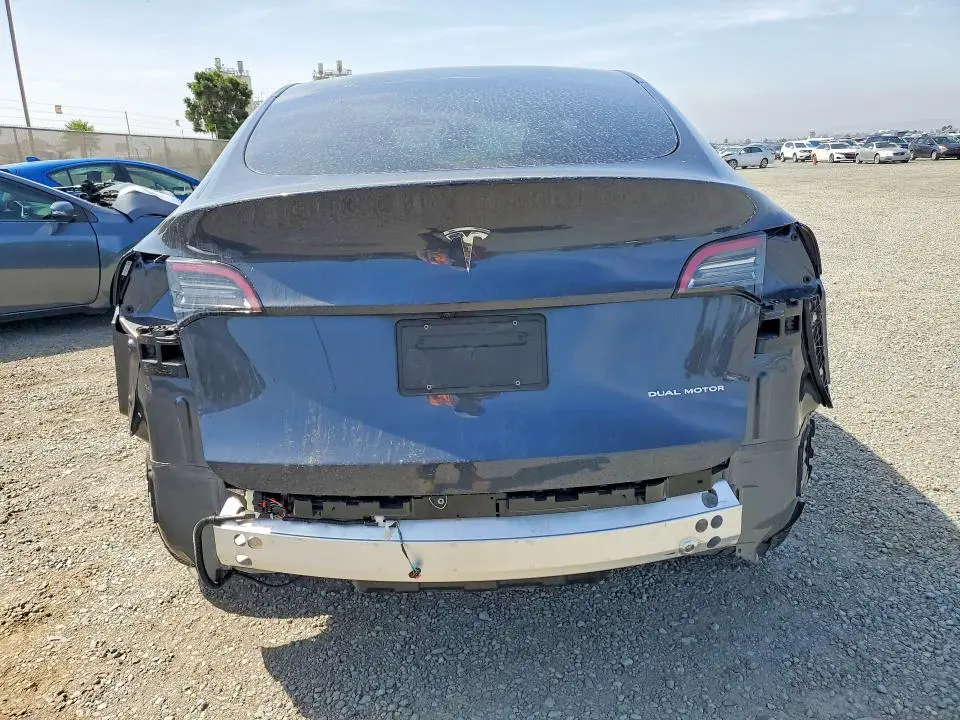 2024 TESLA MODEL Y   