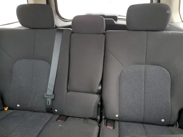 2011 MITSUBISHI ENDEAVOR LS  
