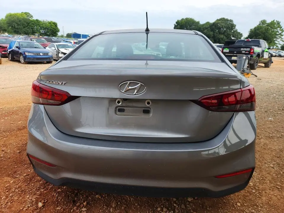 2022 HYUNDAI ACCENT SE  