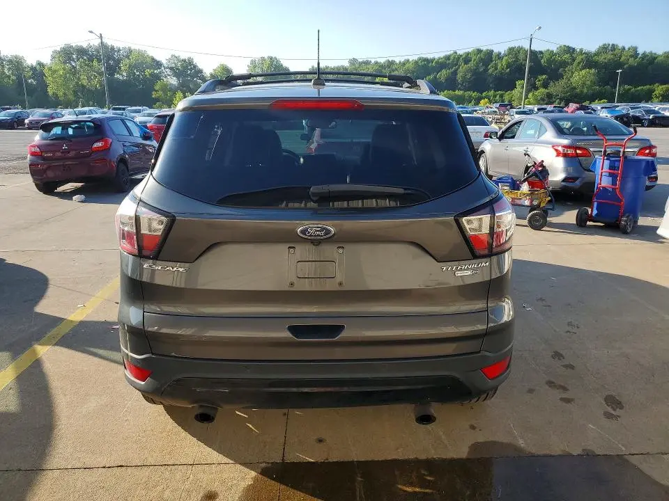 2017 FORD ESCAPE TITANIUM  