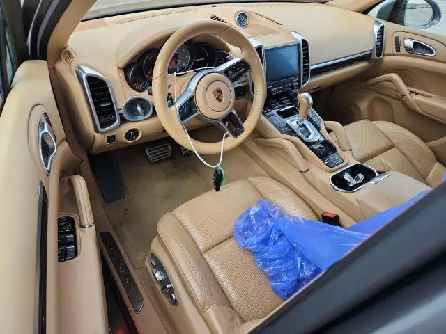 2017 PORSCHE CAYENNE S  