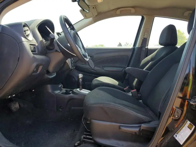 2019 NISSAN VERSA SV  