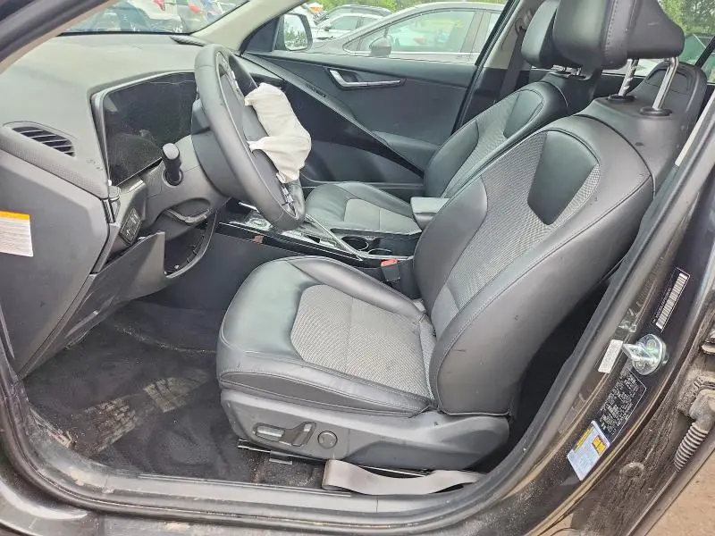 2023 KIA NIRO EX  