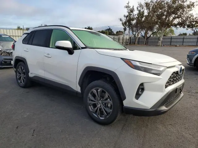 2022 TOYOTA RAV4 XLE PREMIUM  