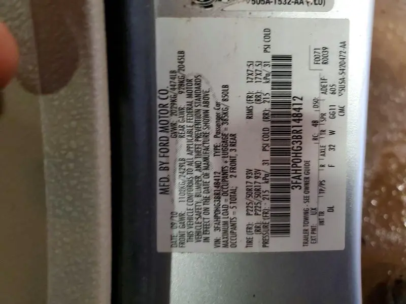 2011 FORD FUSION SE  