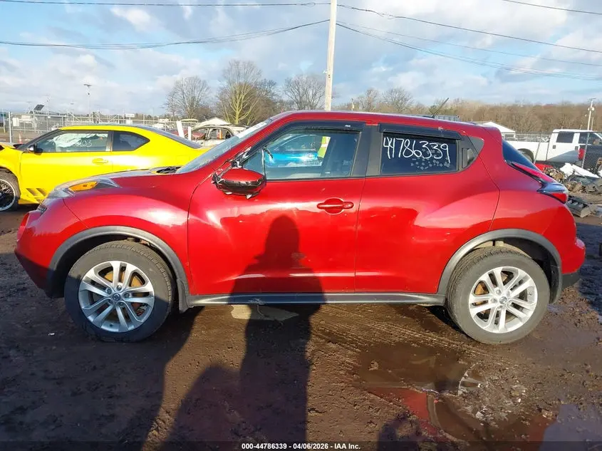 2015 NISSAN JUKE SV