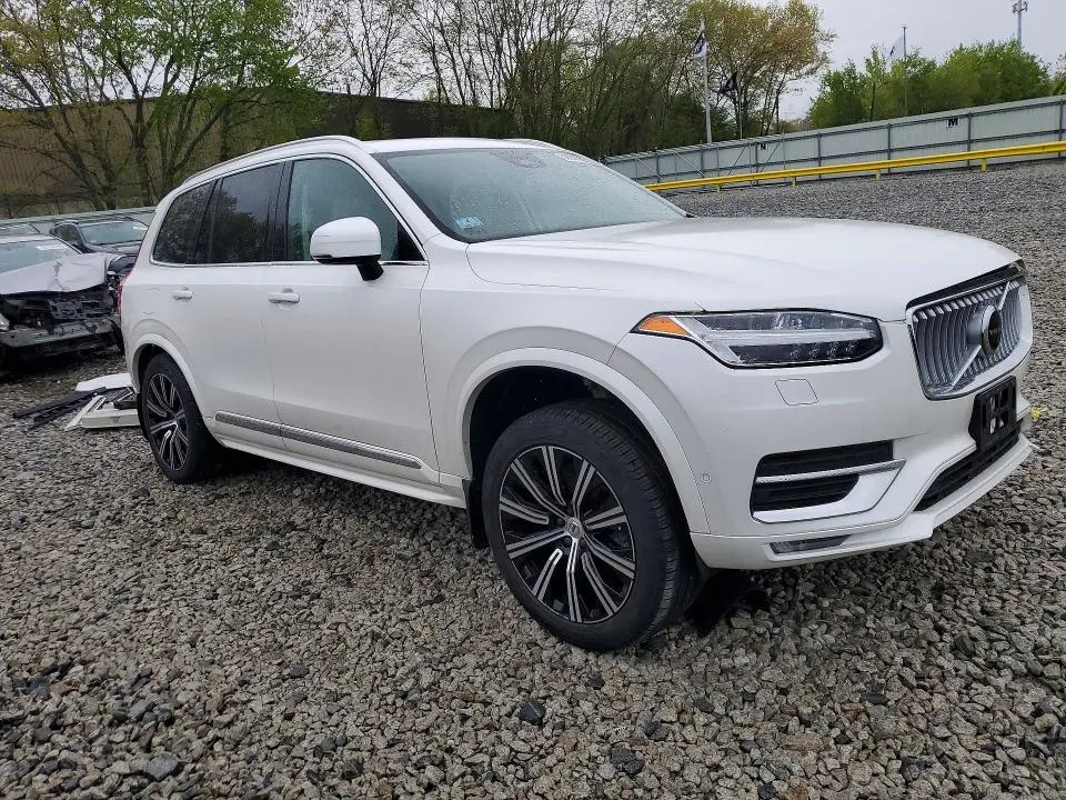 2023 VOLVO XC90 PLUS  