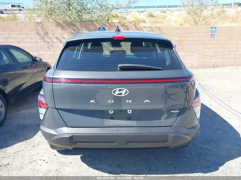 2024 HYUNDAI KONA SE