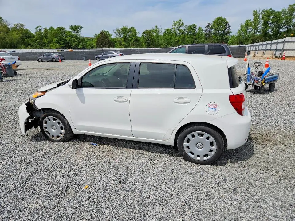 2013 SCION XD BASE  