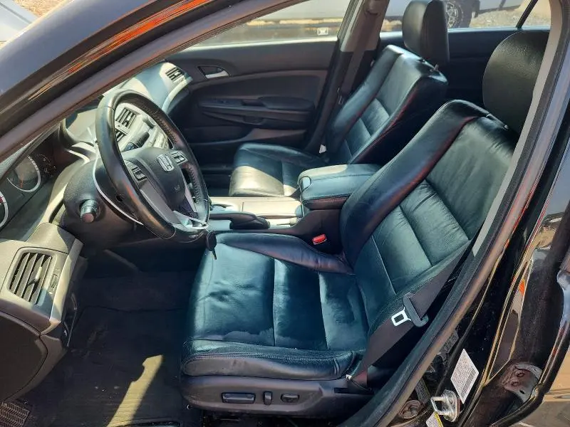 2011 HONDA ACCORD SE  