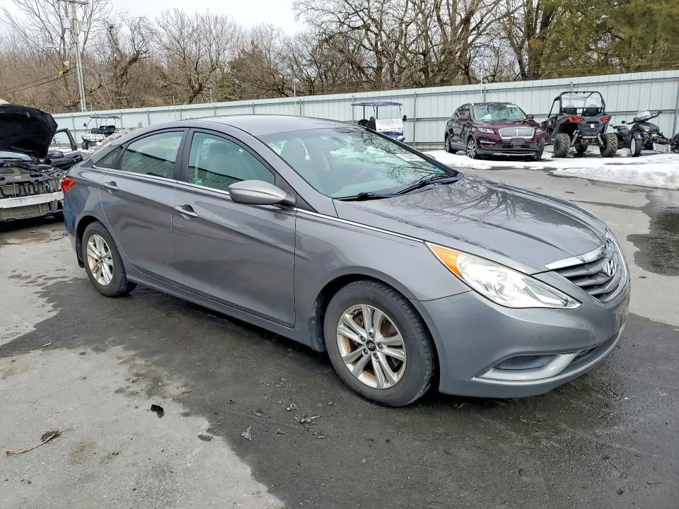 2012 HYUNDAI SONATA GLS  