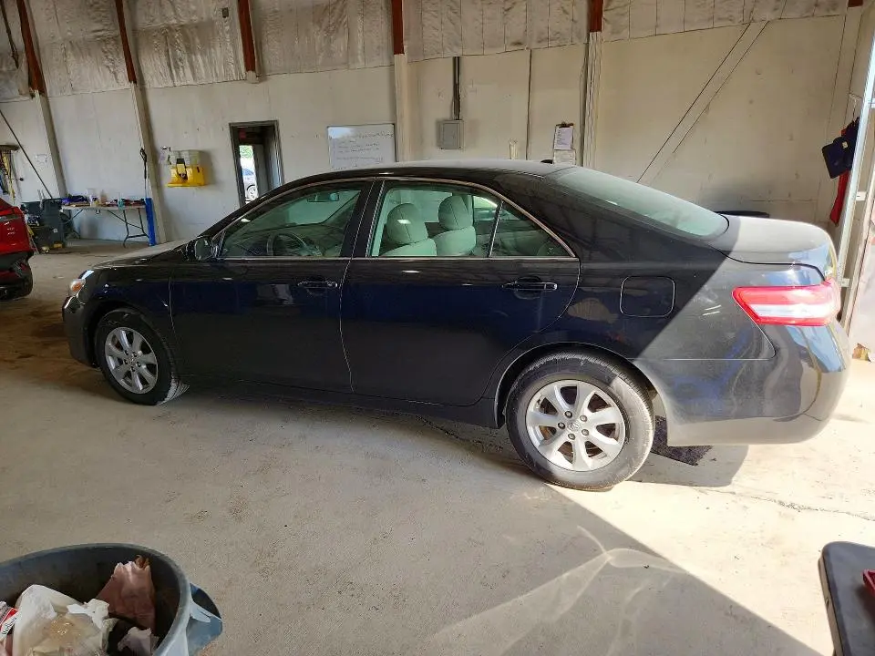 2011 TOYOTA CAMRY LE  