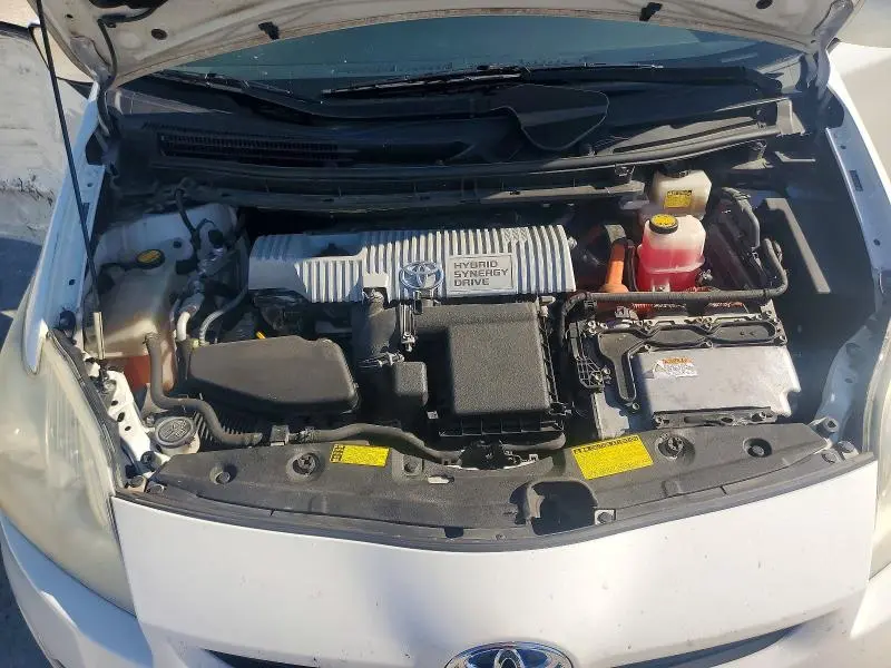 2010 TOYOTA PRIUS III  