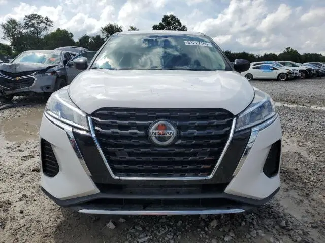 2021 NISSAN KICKS S  