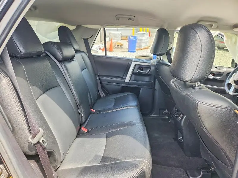 2020 TOYOTA 4RUNNER SR5  