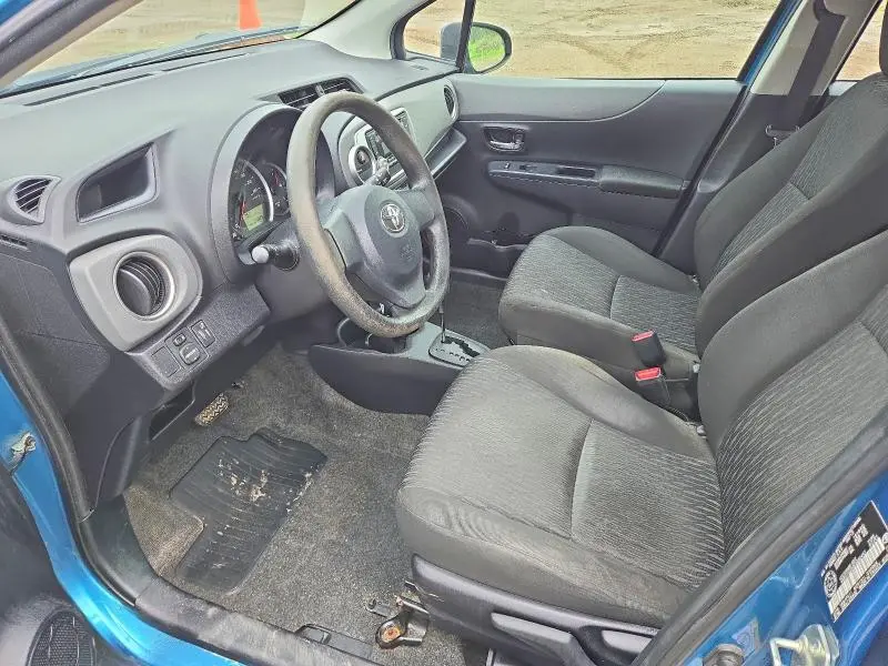 2014 TOYOTA YARIS 5-DOOR L  