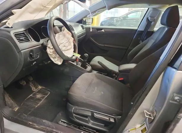 2015 VOLKSWAGEN JETTA BASE  