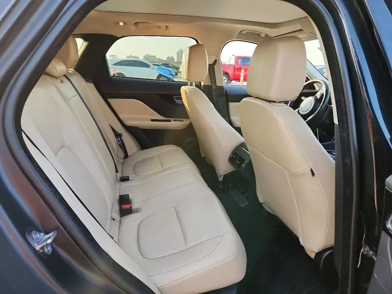 2020 JAGUAR F-PACE PREMIUM  