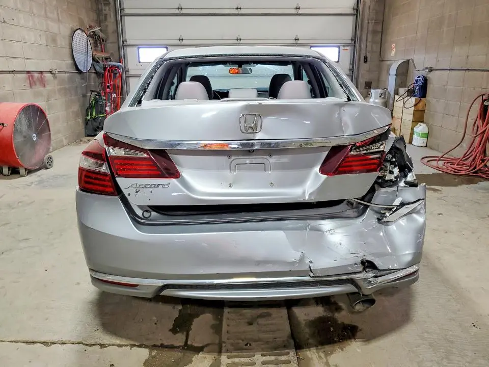 2017 HONDA ACCORD LX  