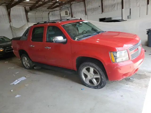 2011 CHEVROLET AVALANCHE LT  