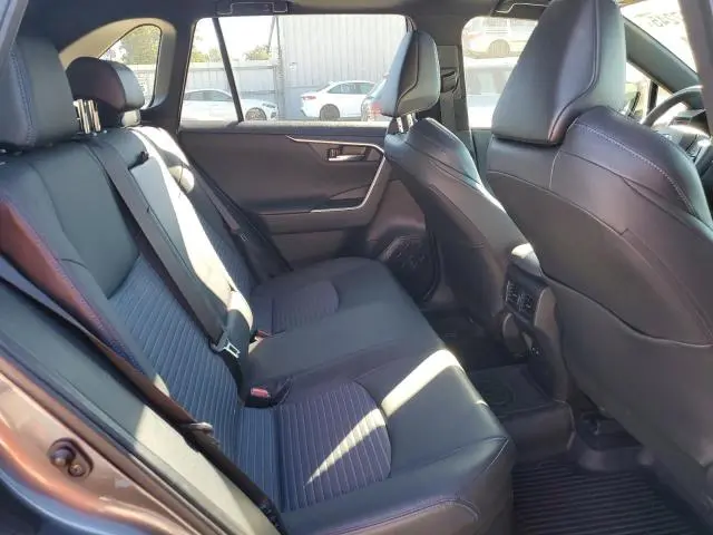 2022 TOYOTA RAV4 XSE  