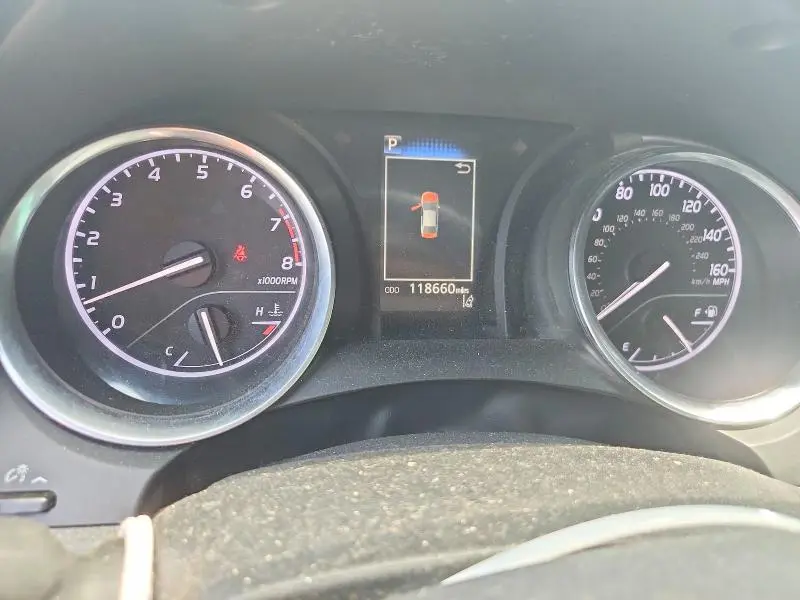2018 TOYOTA CAMRY SE  