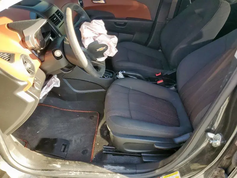 2016 CHEVROLET SONIC LT  