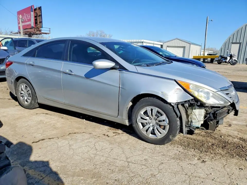 2012 HYUNDAI SONATA GLS  