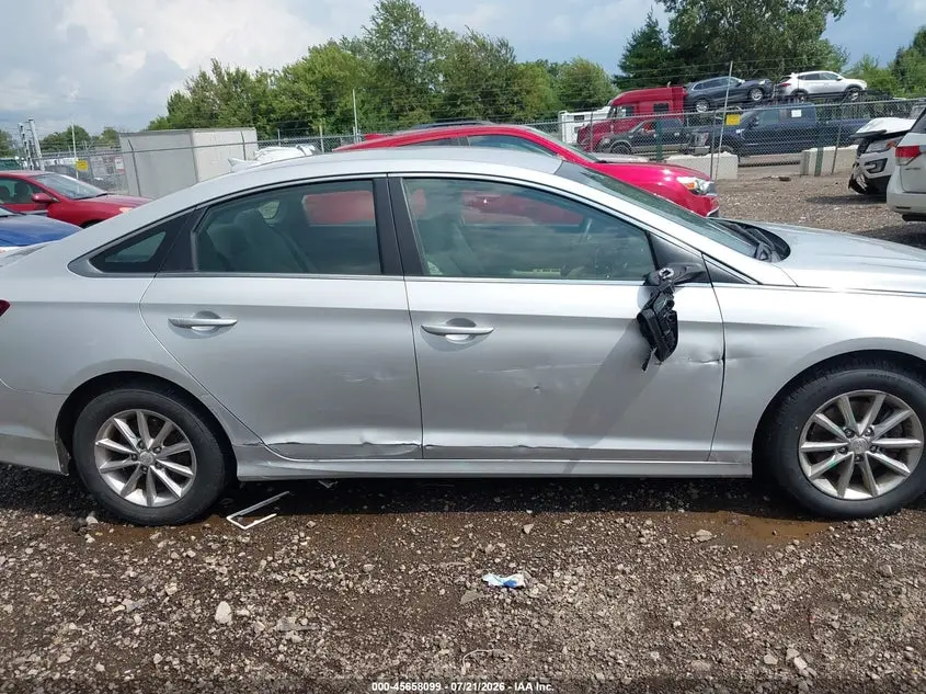 2019 HYUNDAI SONATA SE