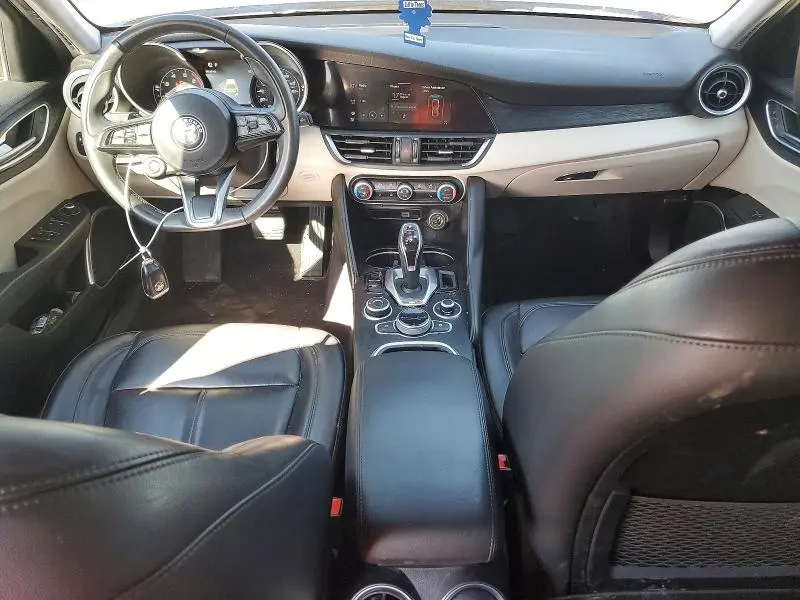 2021 ALFA ROMEO GIULIA SPORT  
