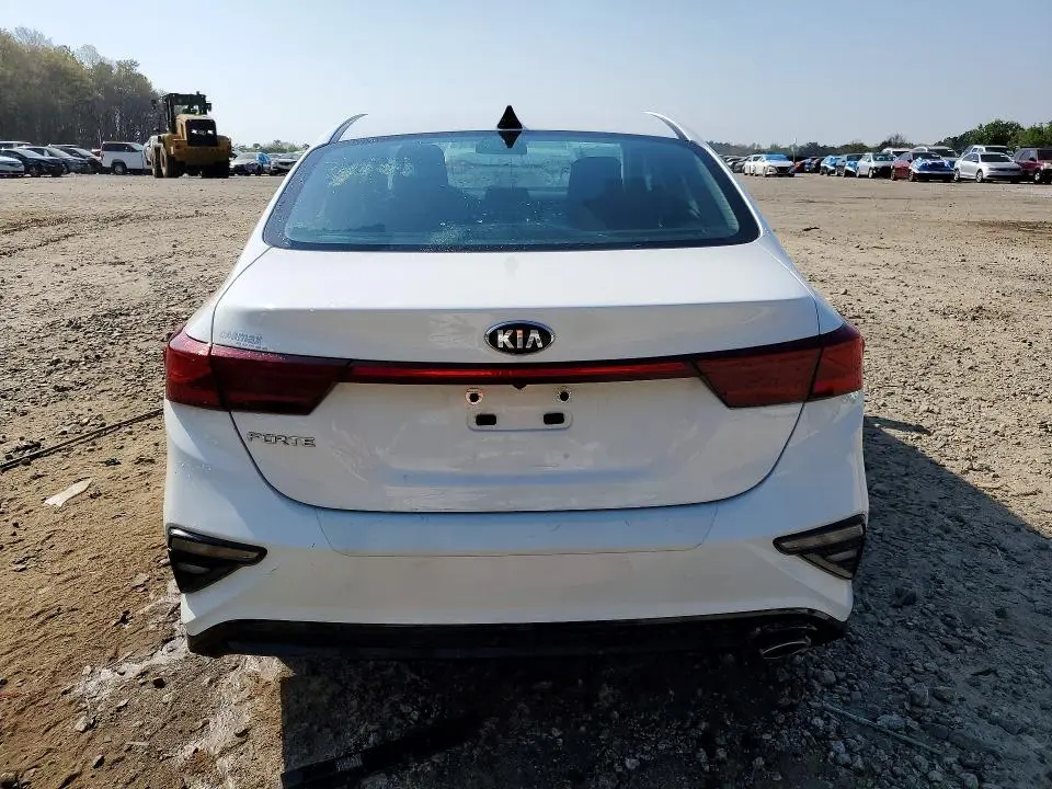 2019 KIA FORTE LXS  