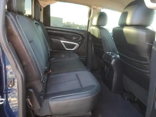 2017 NISSAN TITAN XD SL  