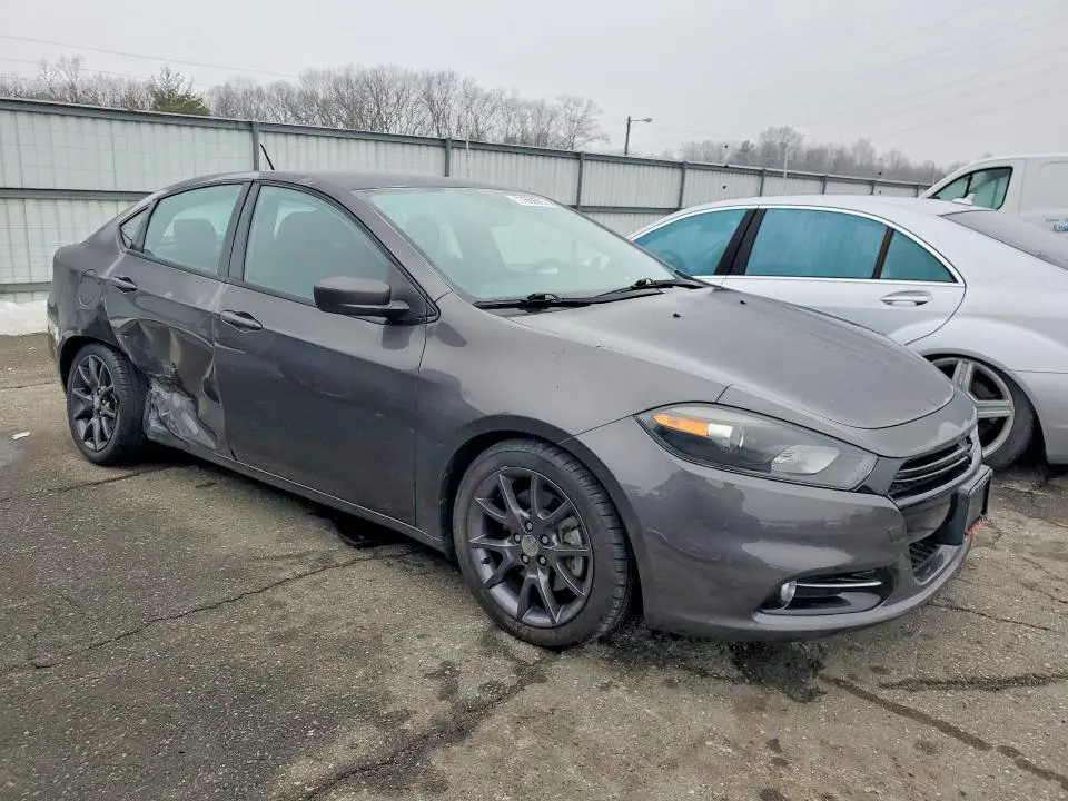 2015 DODGE DART SXT  