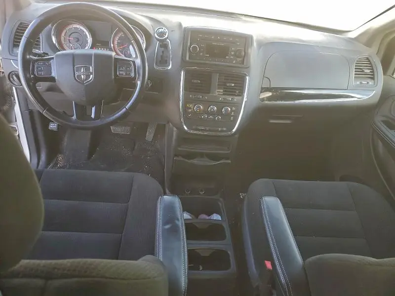 2015 DODGE GRAND CARAVAN SE  