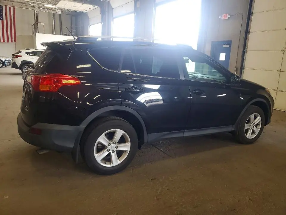 2014 TOYOTA RAV4 XLE  