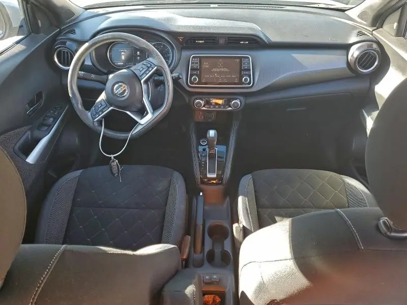 2019 NISSAN KICKS S  