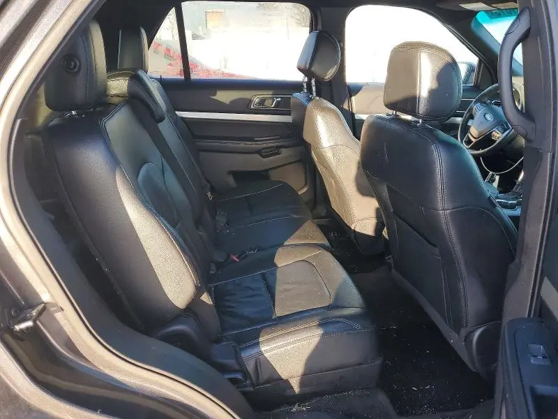 2016 FORD EXPLORER XLT  