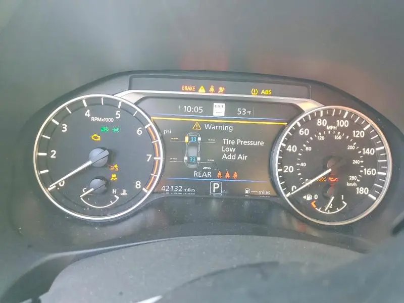 2024 NISSAN ALTIMA SR  