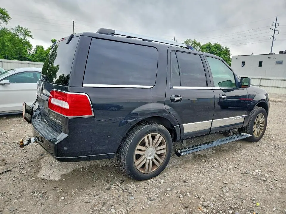 2010 LINCOLN NAVIGATOR   