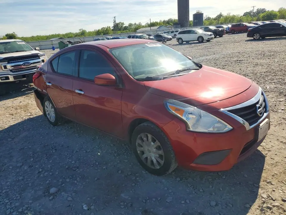 2019 NISSAN VERSA SV  