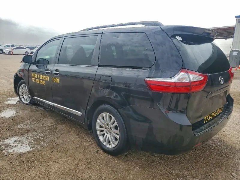 2015 TOYOTA SIENNA XLE  