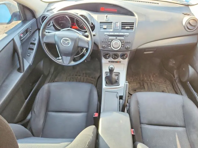 2010 MAZDA 3 I  
