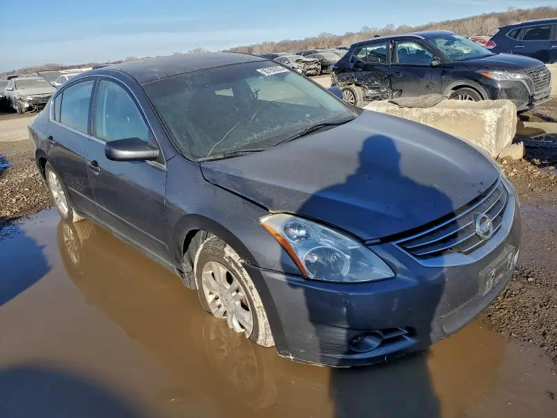 2010 NISSAN ALTIMA BASE  