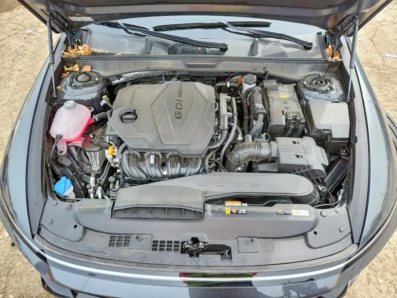 2025 HYUNDAI SONATA SE  