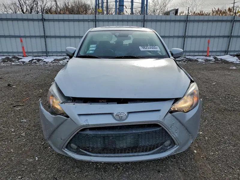 2019 TOYOTA YARIS   